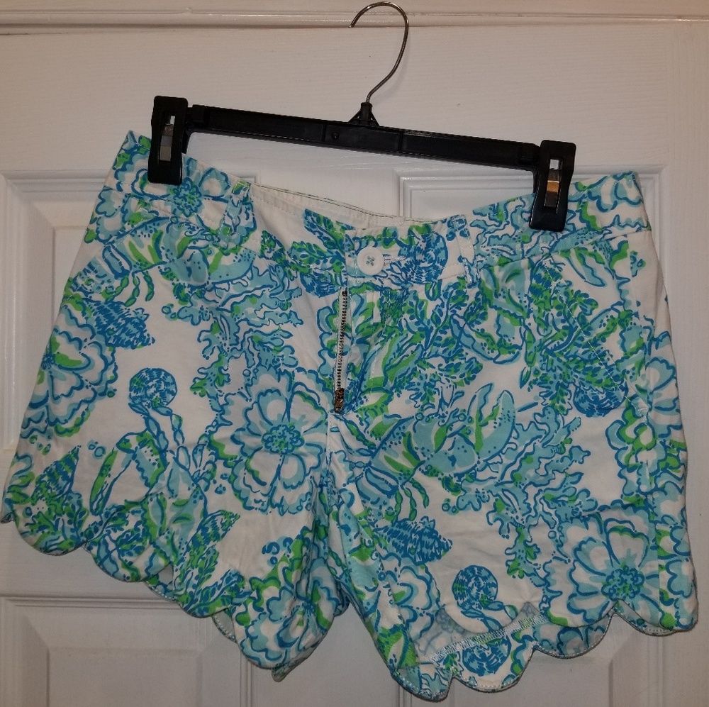 Lilly Pulitzer Scallop Hem Shorts